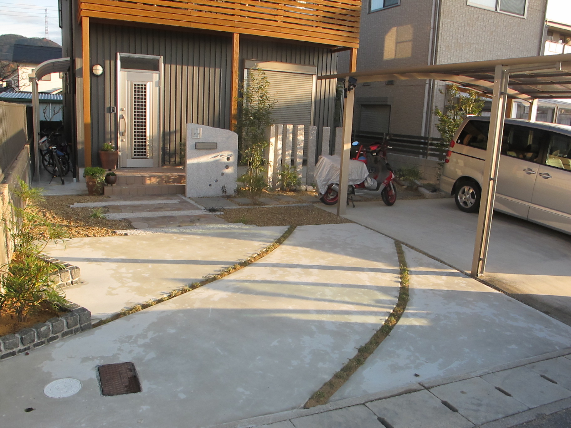 加東市 ガーデンルーム ココマを取り入れた和風モダンの外構　